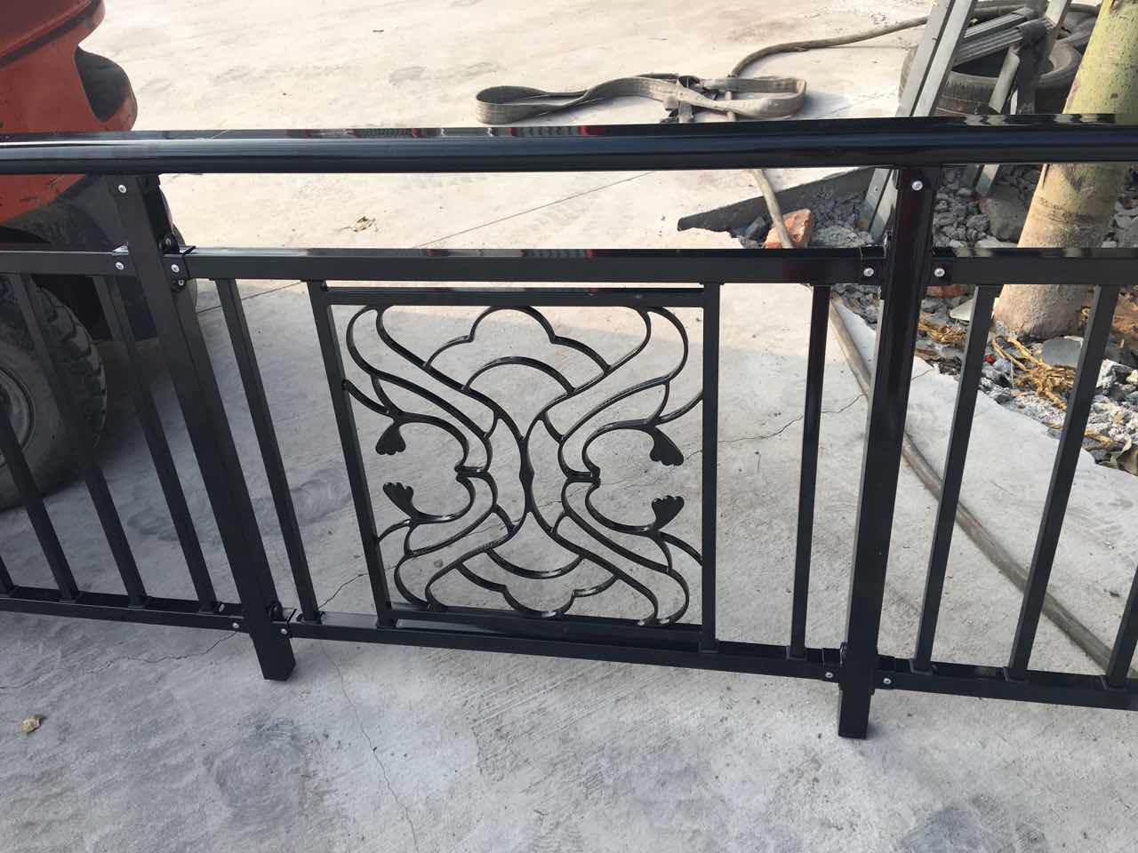 陽(yáng)臺(tái)護(hù)欄