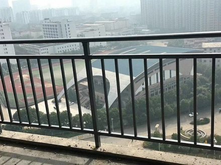 更換陽(yáng)臺(tái)護(hù)欄,選購(gòu)新護(hù)欄需要注意哪些問題？