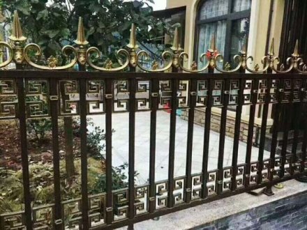 鋁藝護(hù)欄褪色、掉漆怎么辦？