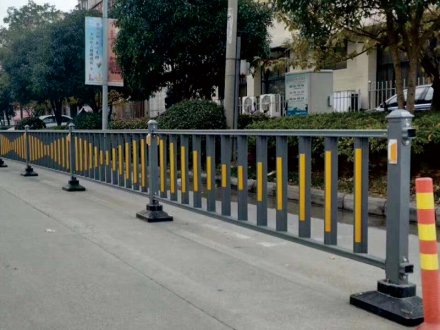市政護(hù)欄，對于交通安全的重要性很關(guān)鍵