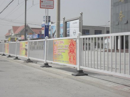 道路護(hù)欄附件哪有賣(mài)的？